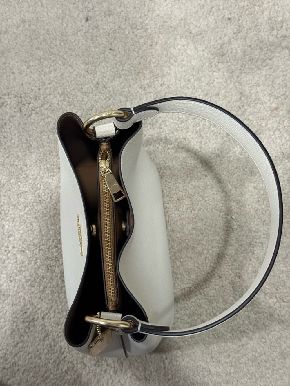 Coach Cream Pebbled Leather Shoulder Bag with Gold Hardware - Picture 6 of 11